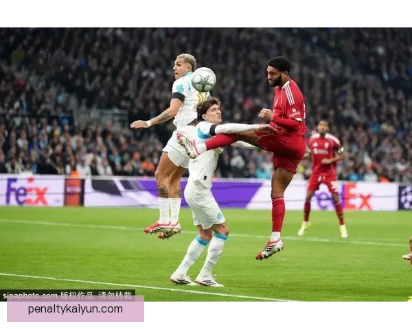 滕哈赫战术执行案例展现球队配合与现代足球理念的有效融合